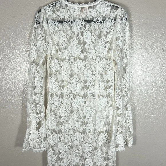 Stone Cold Fox x REVOLVE Grace Gown in Ivory As Seen On Nara Smith - Picture 7 of 9